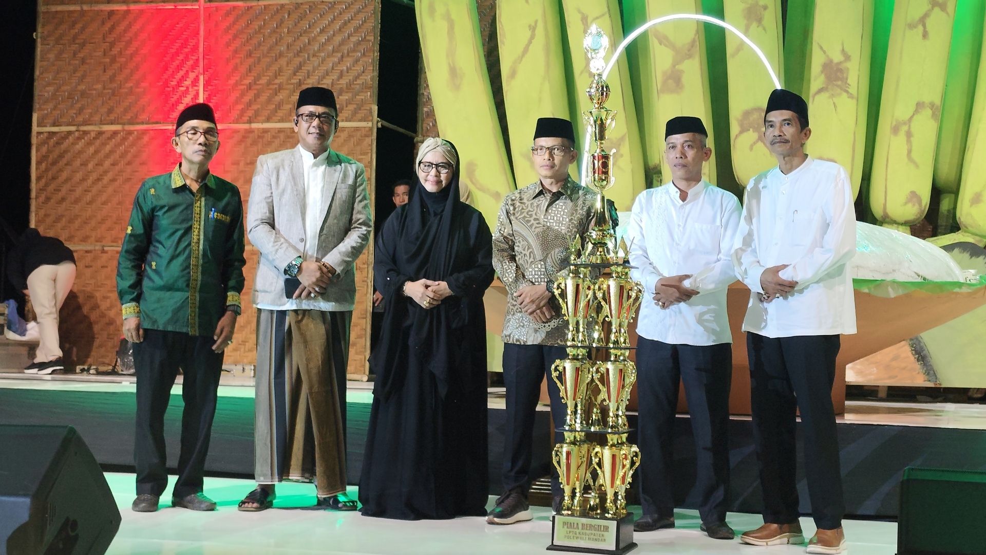 Kafilah Campalagian Pertahankan Gelar Juara Umum MTQ Ke-11 Polewali Mandar