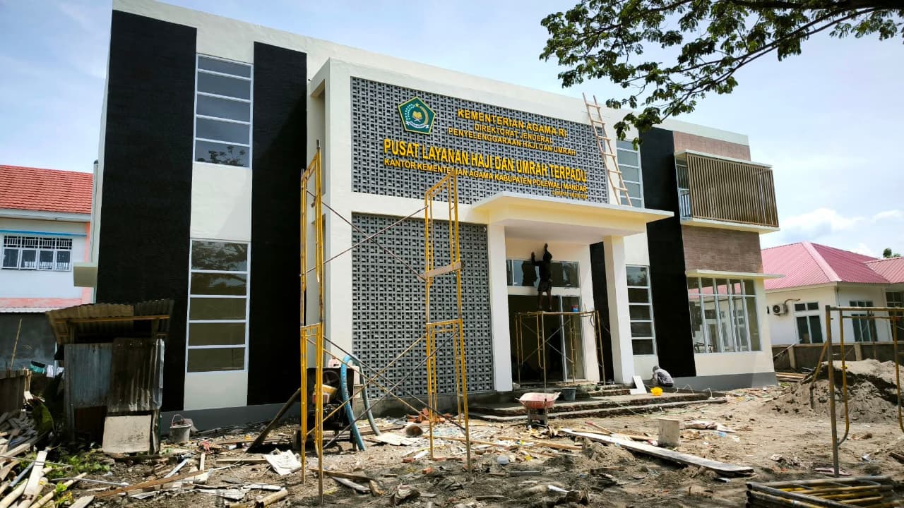 Pembangunan Kantor Kementerian Haji dan Umrah Polewali Mandar Terus Dikebut